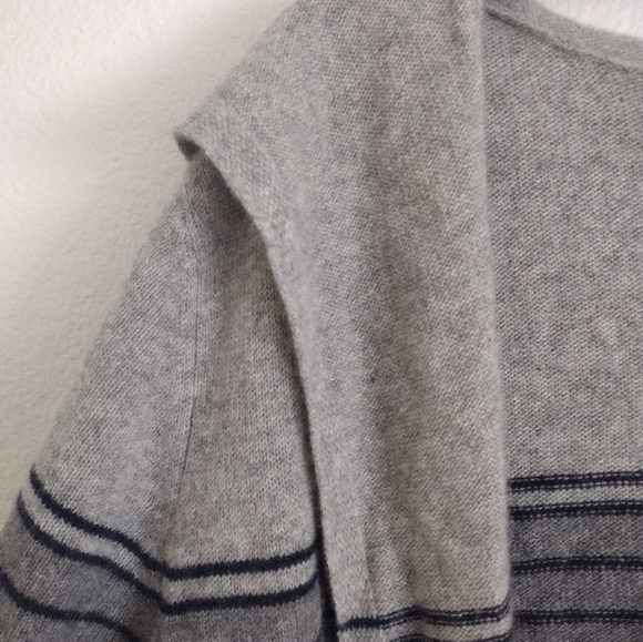 Laundry By Shelli Segal Grey Navy Striped Cashmere Cardigan With Hood Size XL - Picture 3 of 11
